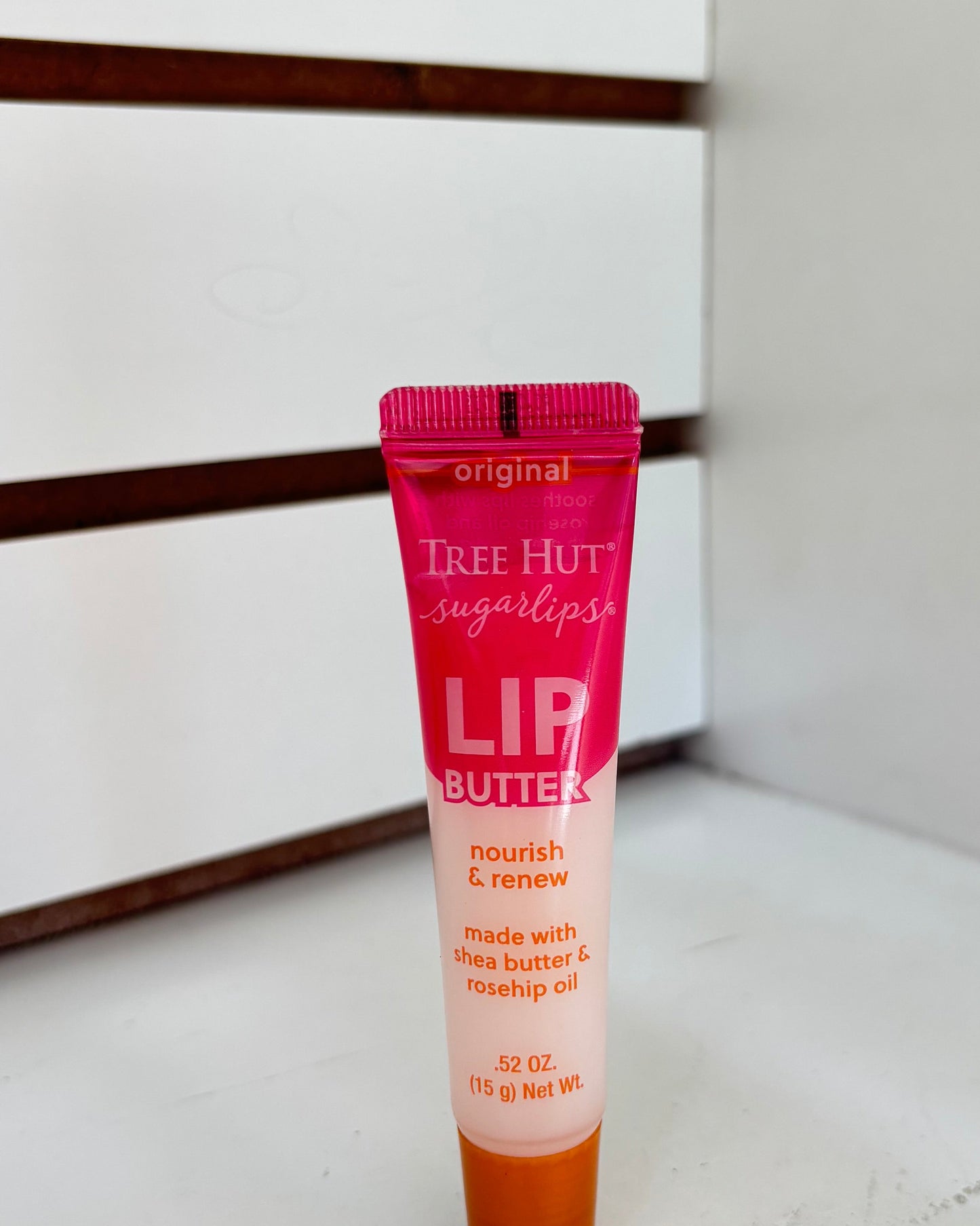 Mantequilla para labios TreeHut - 15 gramos.
