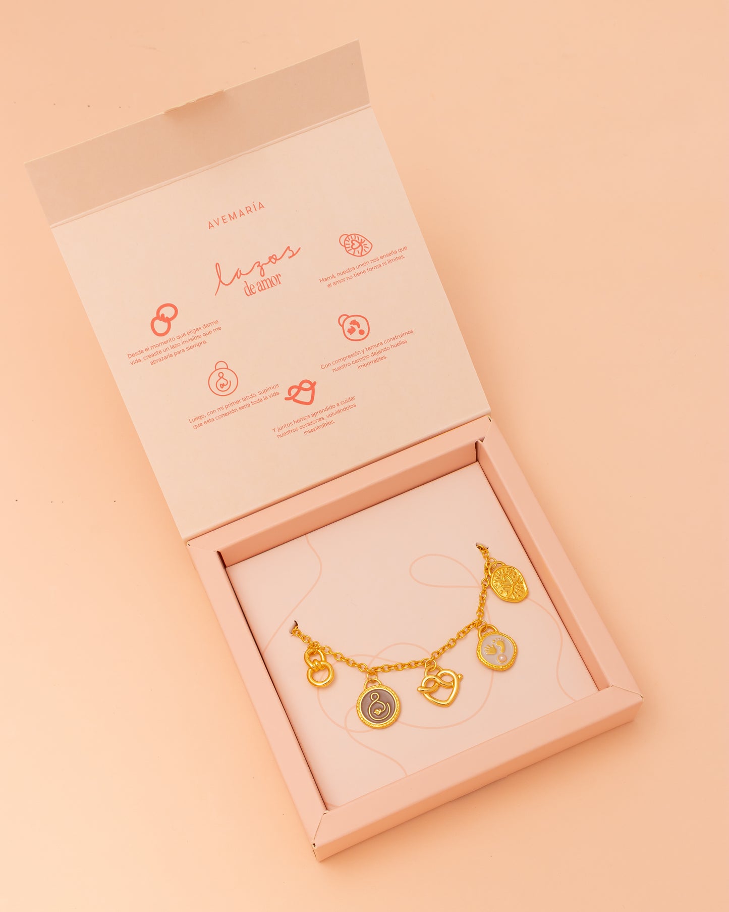 Collar “Lazos de amor”