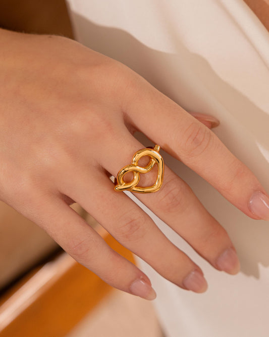 Anillo tipo lazo de corazón