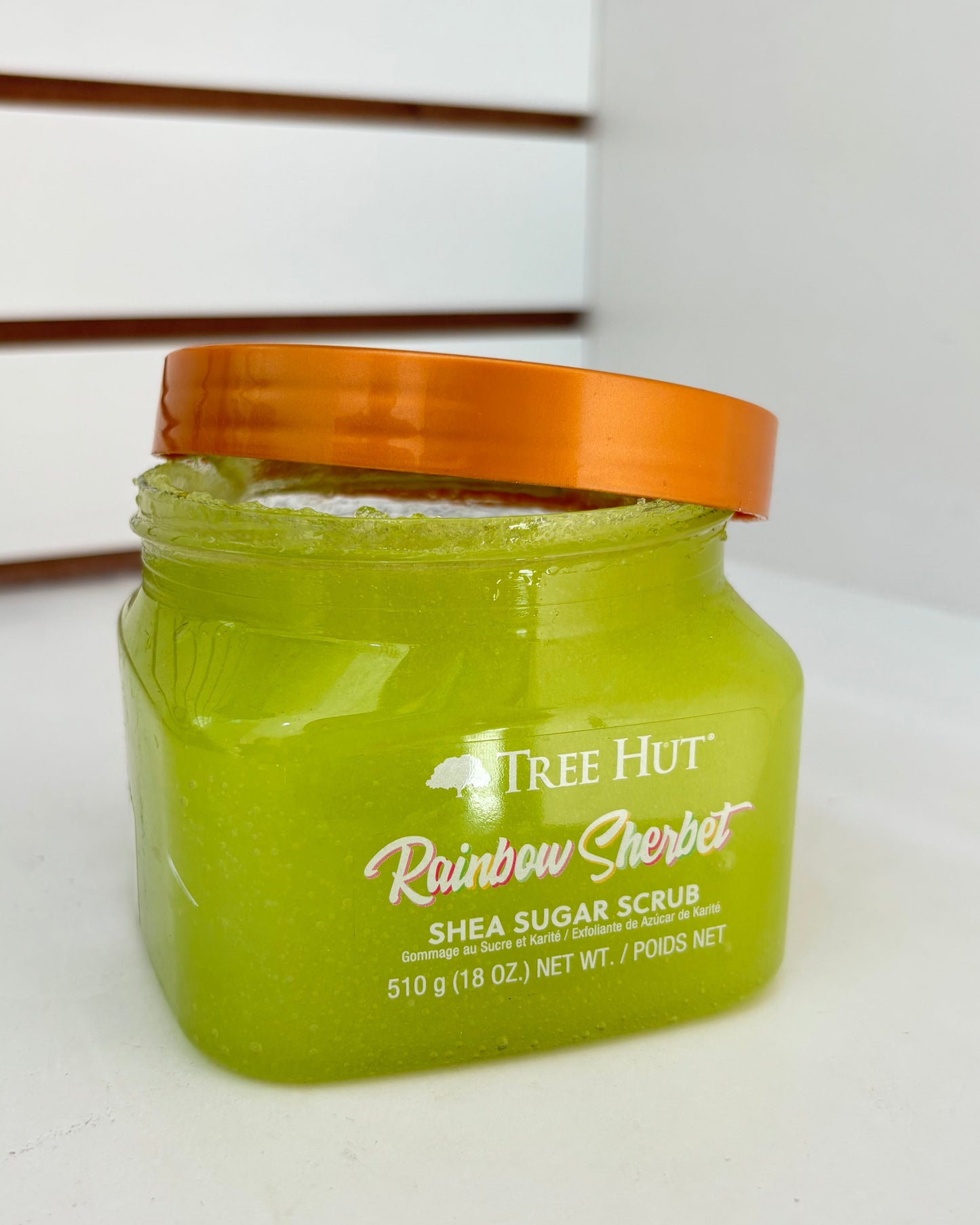 Exfoliante de azúcar TreeHut Rainbow Sherbet - 510 gramos.