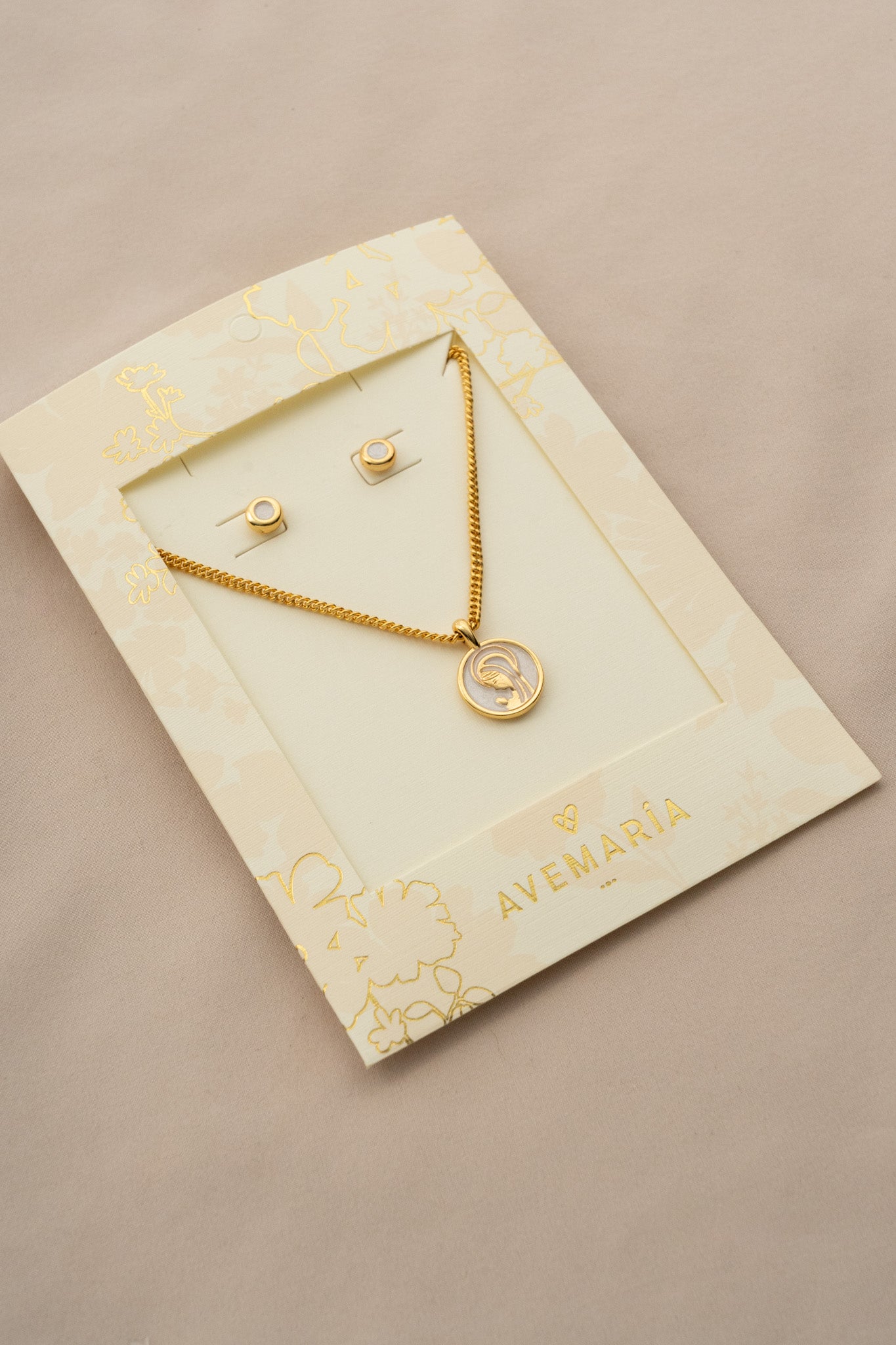 Collar de la virgen + aretes