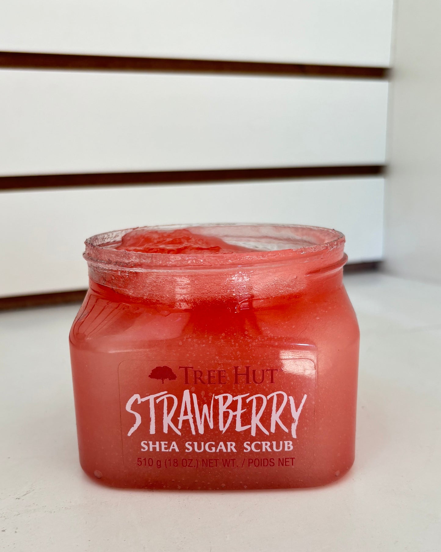 Exfoliante de azúcar TreeHut de Fresa - 510 gramos.