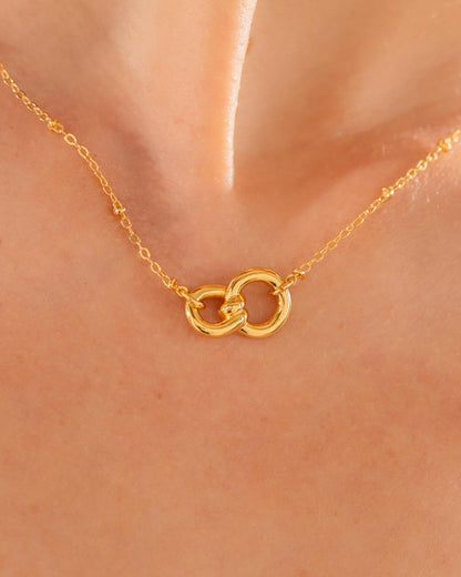 Collar de eslabón “lazos de amor”