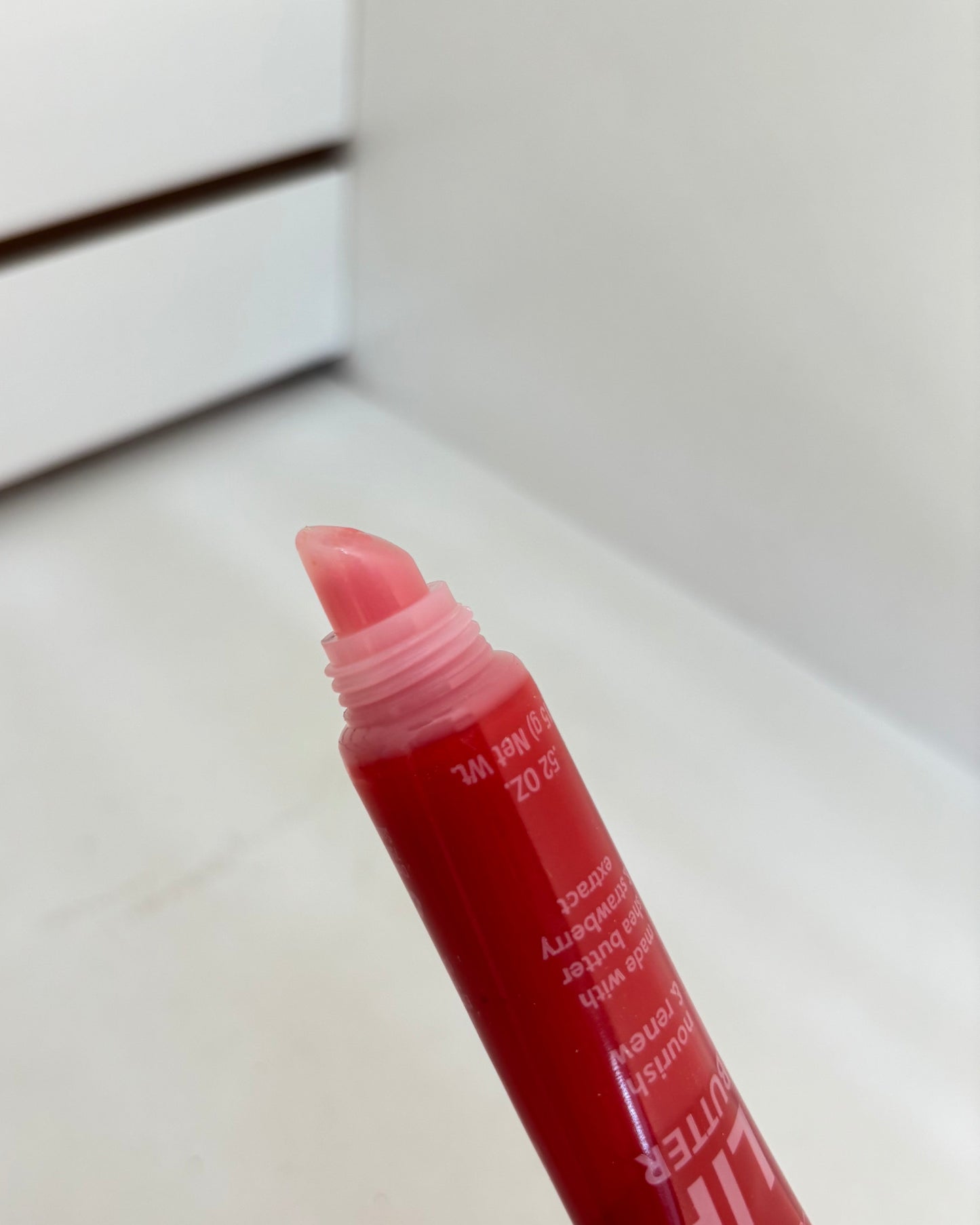 Mantequilla para labios TreeHut - 15 gramos.