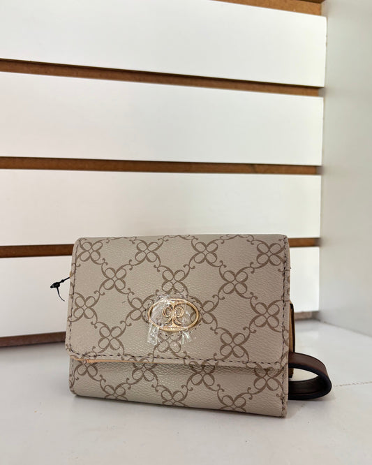 Mini-billetera Nine West
