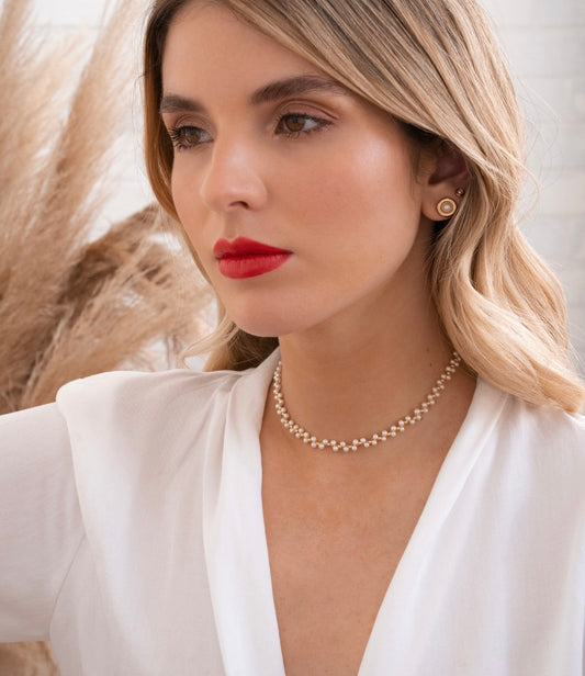 Choker tejido de perlas