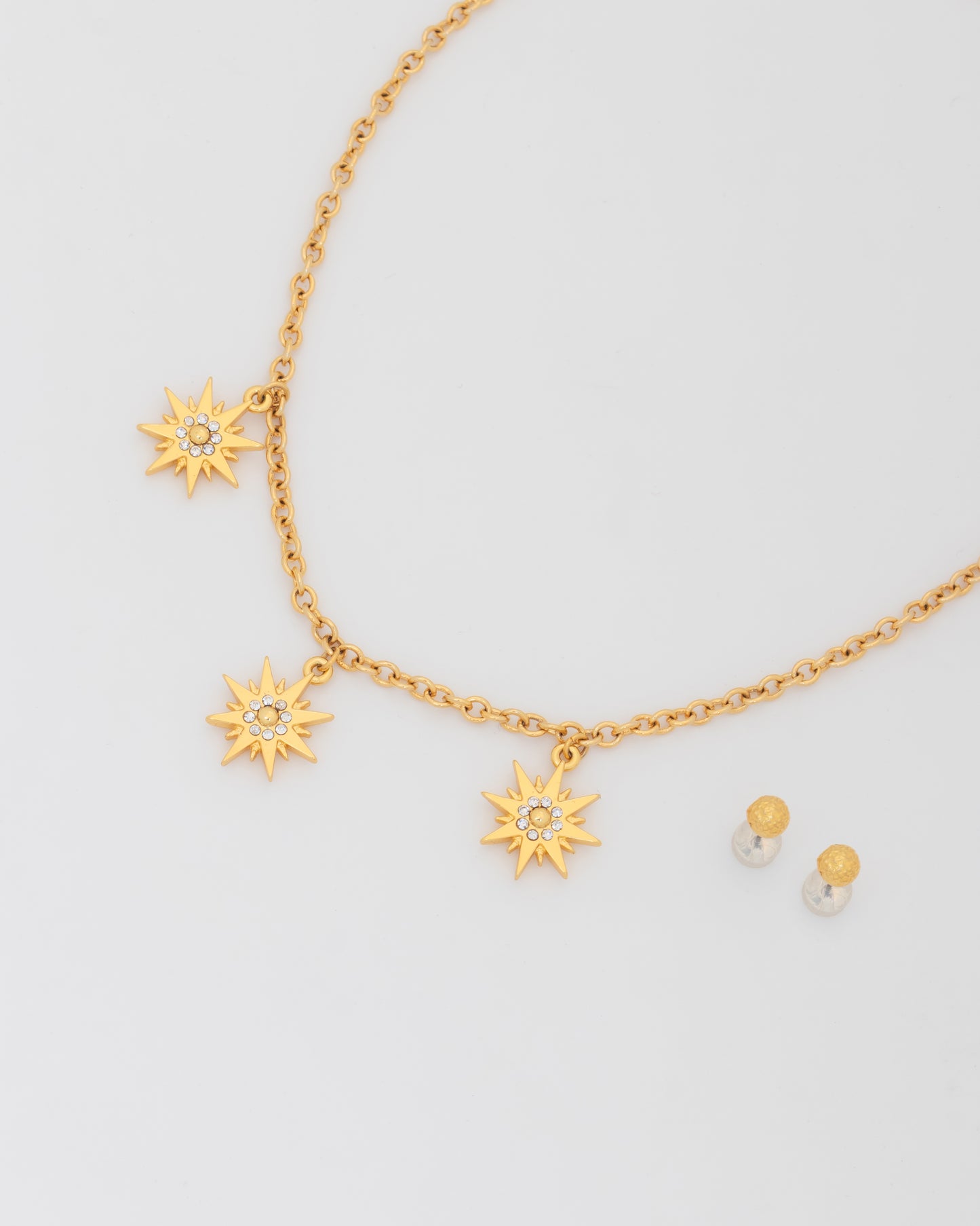 Collar multicharm de estrellas.